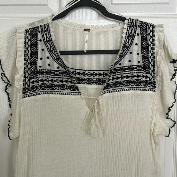 NWOT Free People, Sarafina Top in Ivory Combo, Large - Picture 6 of 7
